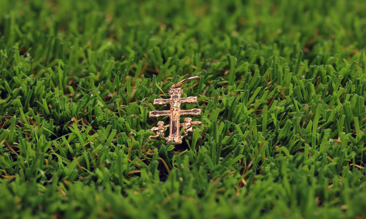 cruz de caravaca amuleto significado